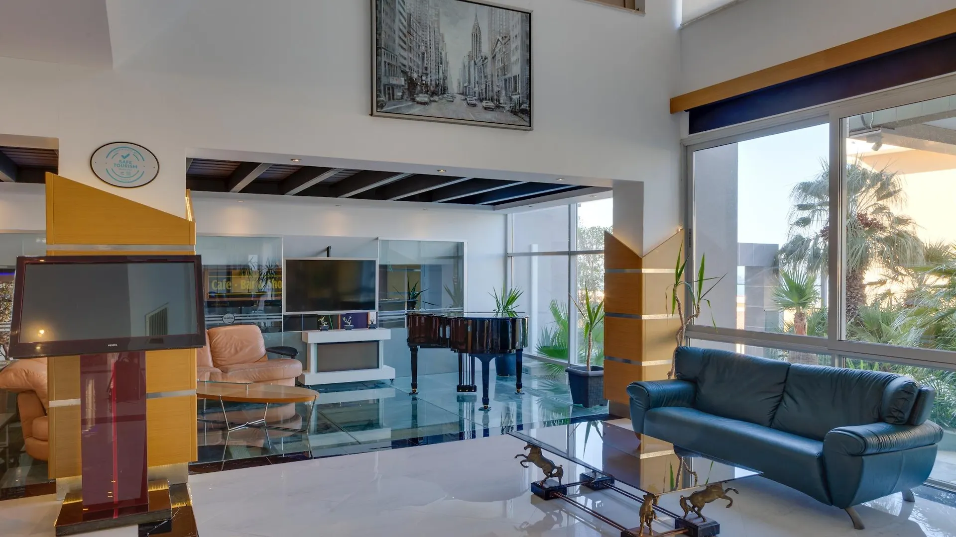 Marina Hotel Kusadasi 4*,