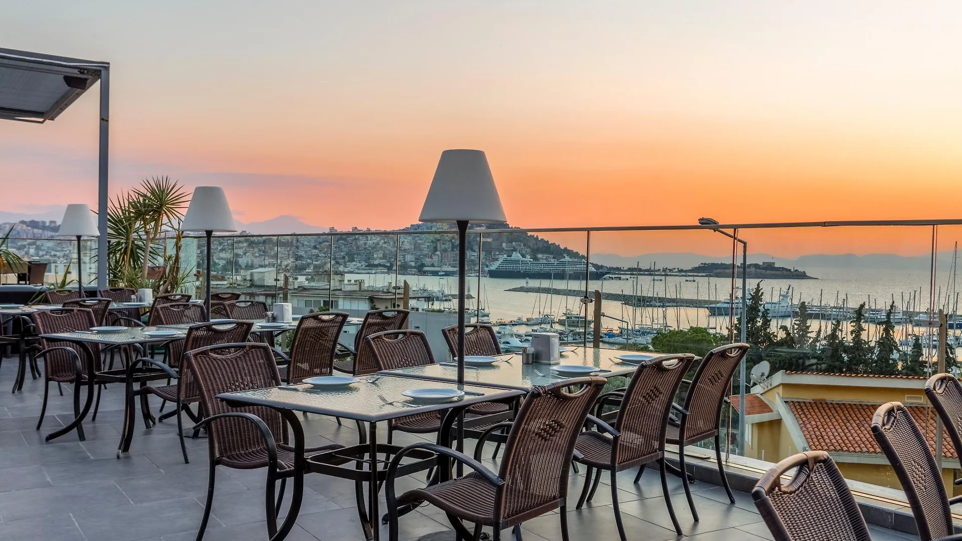 Marina Hotel Kusadasi